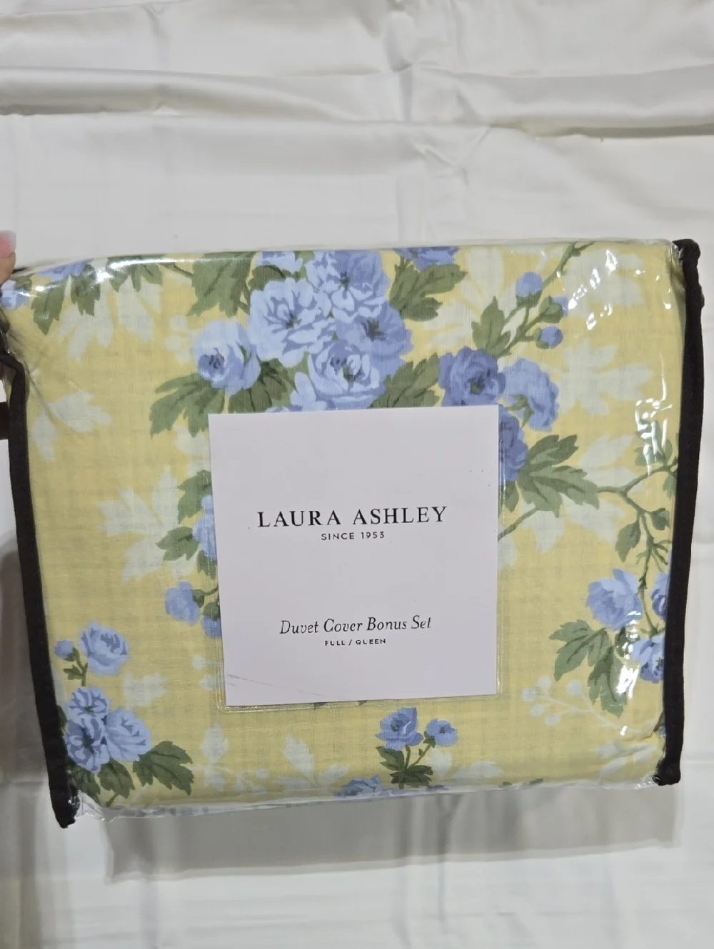 Laura Ashley Cassidy Cotton Reversible 7 Piece Duvet Cover Set Full/Queen